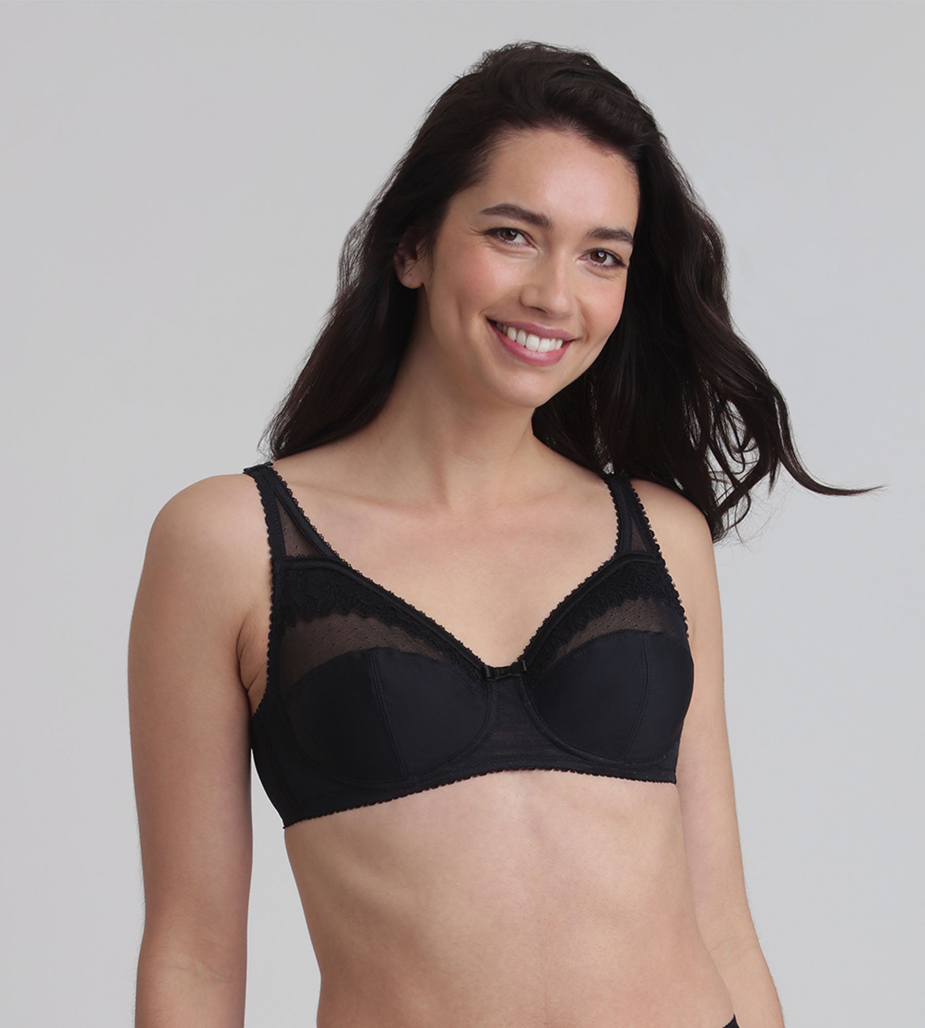 Soutien-gorge emboîtant noir Cœur Croisé Microfibre Playtex®