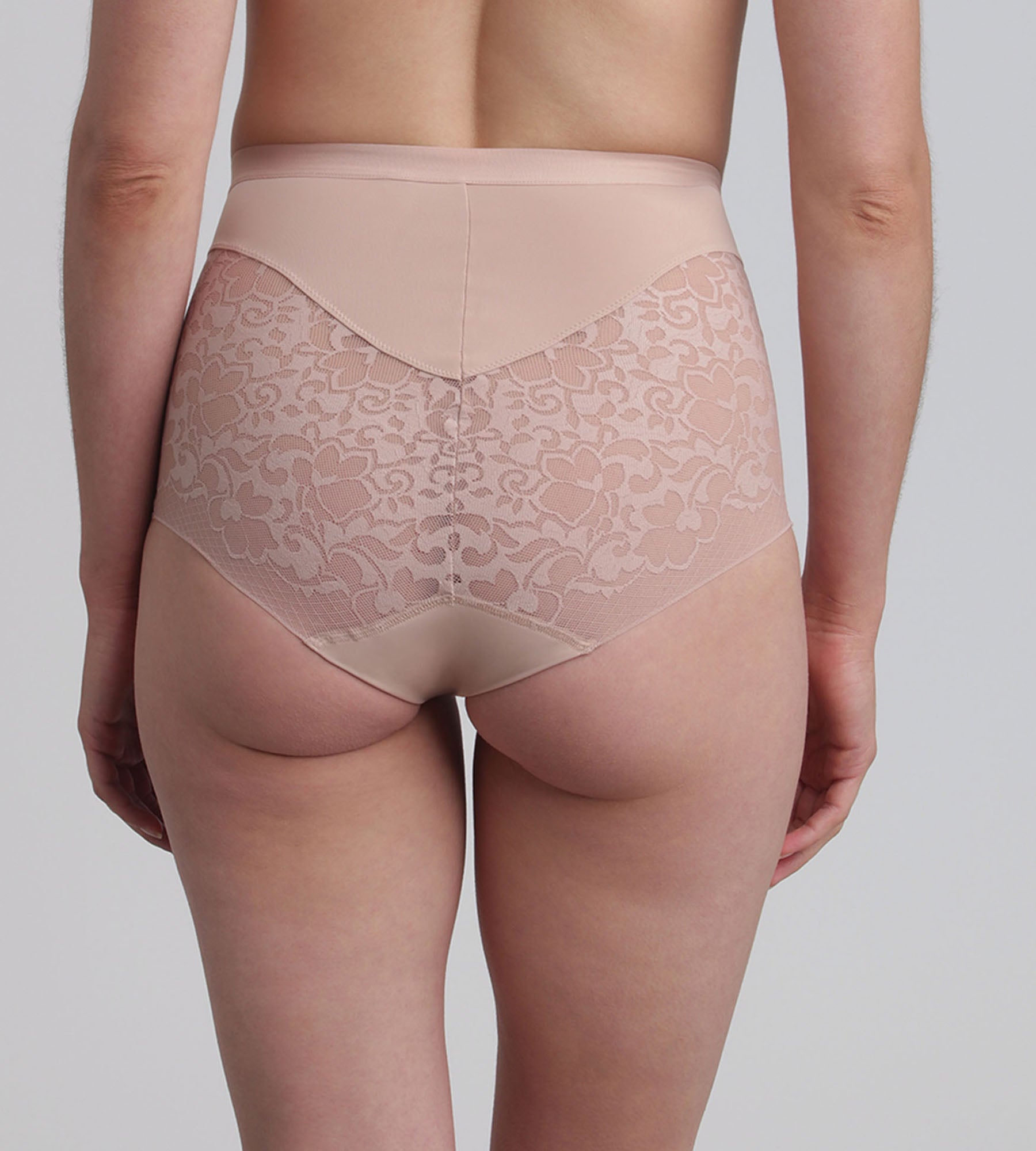 Playtex® Culotte taille haute beige Expert in Silhouette