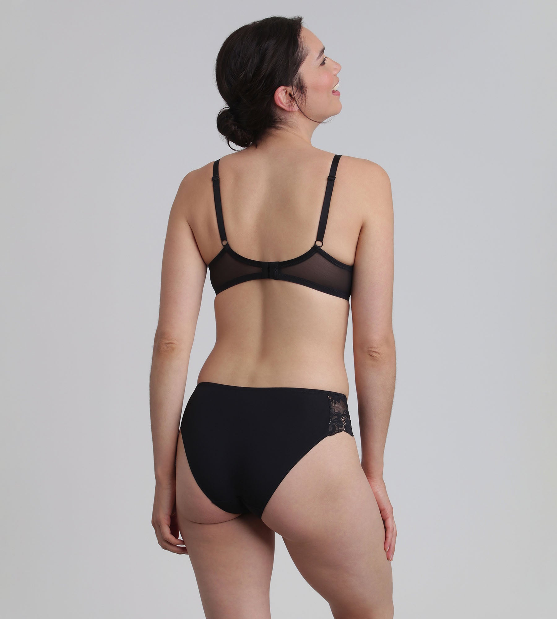 Playtex® Slip femme noir Essential Elegance