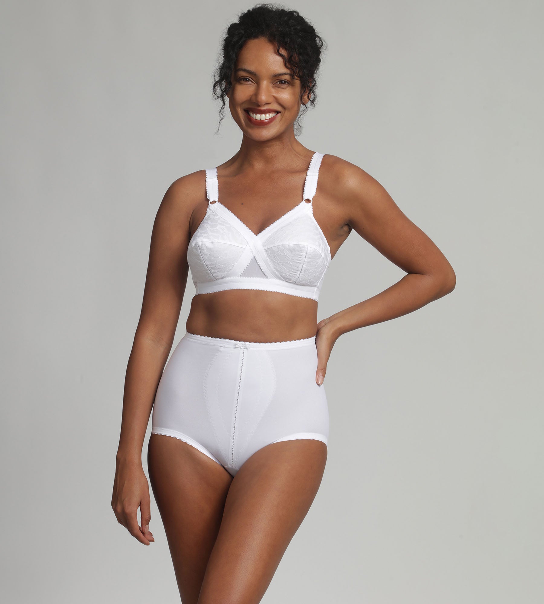 Playtex® Culotte gainante serre-taille blanche Incroyable C'est une Gaine