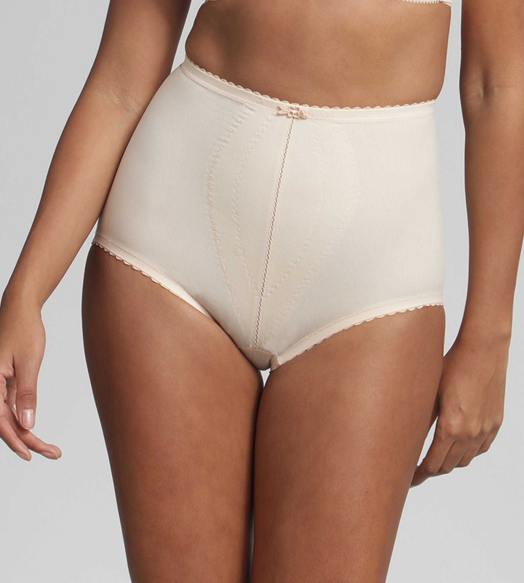 Culotte gainante serre-taille beige Incroyable C'est une Gaine