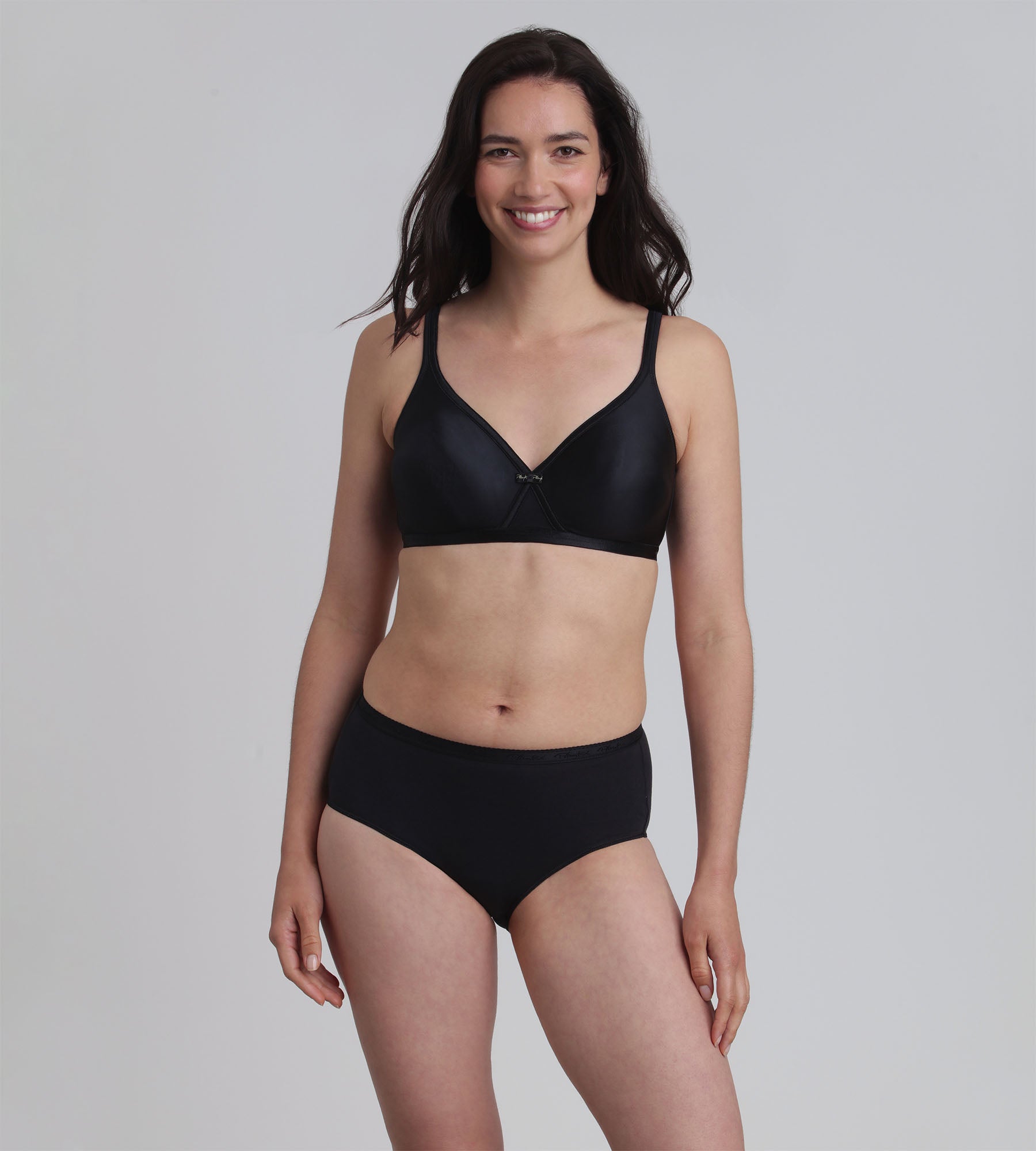 Playtex® Soutien-gorge sans armatures noir effet satiné Cœur Croisé Satiné