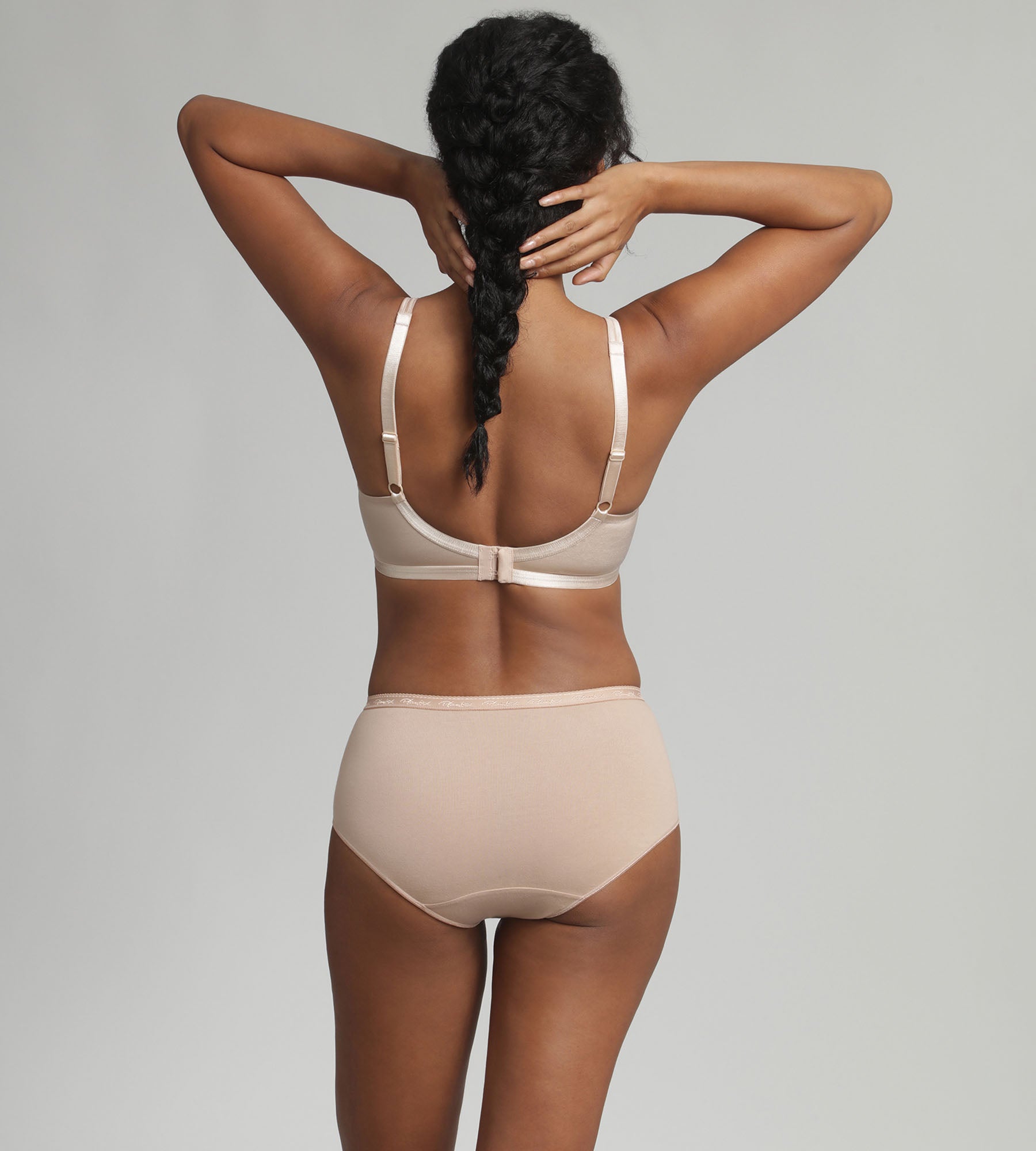 Playtex® Soutien-gorge sans armatures beige effet satiné Cœur Croisé Satiné